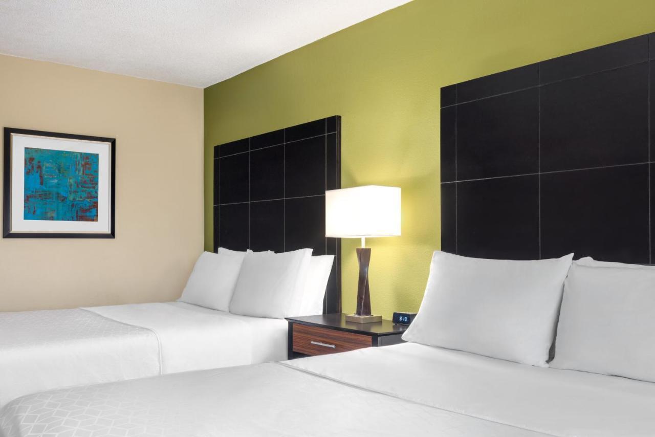 Holiday Inn Express Hotel & Suites Edmond By Ihg Ngoại thất bức ảnh