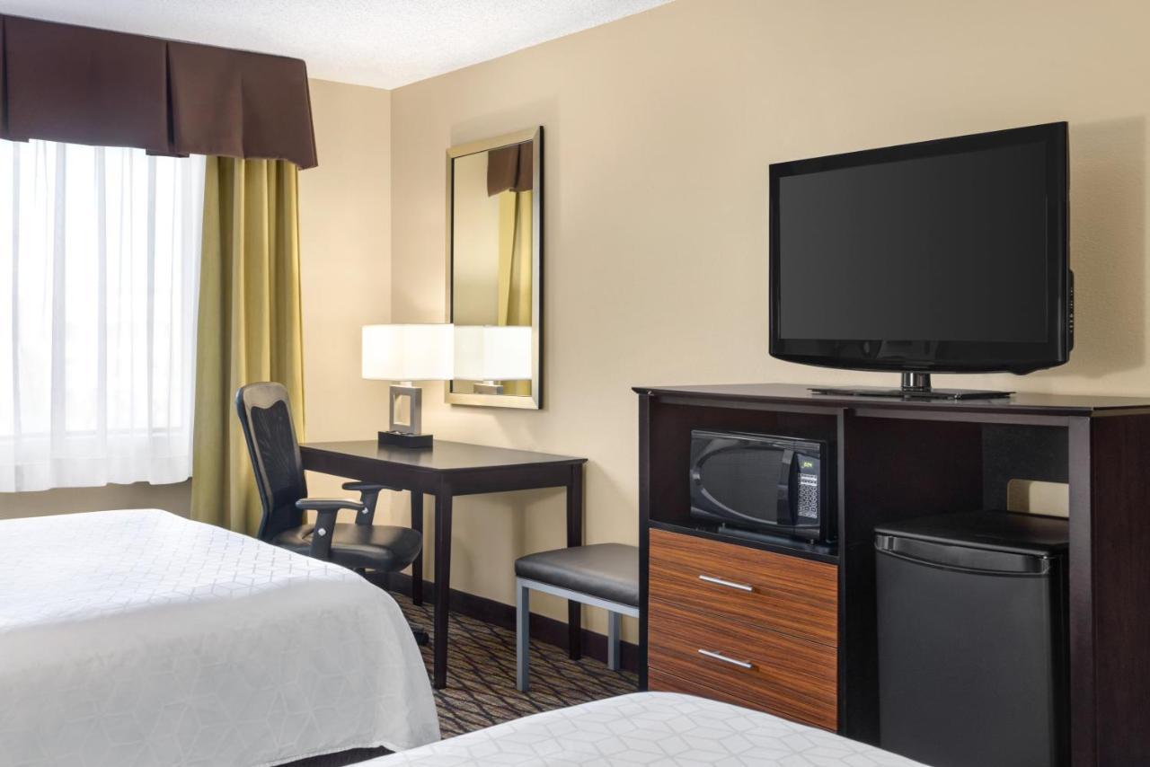 Holiday Inn Express Hotel & Suites Edmond By Ihg Ngoại thất bức ảnh