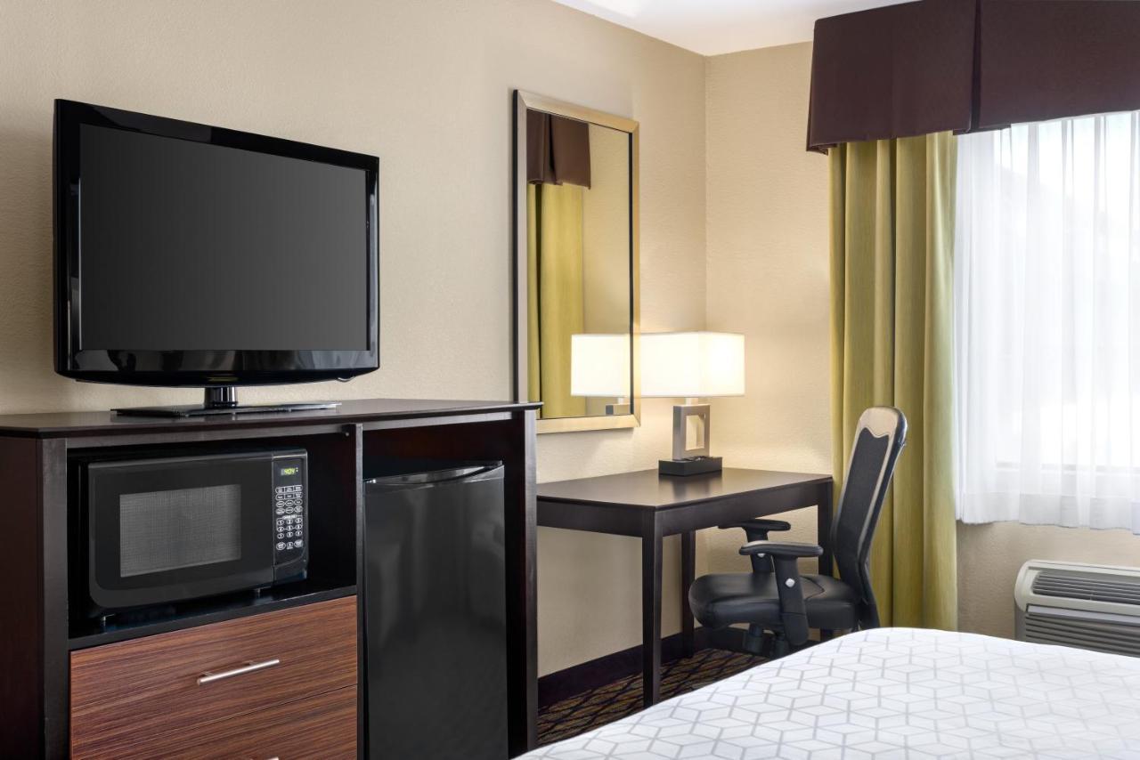 Holiday Inn Express Hotel & Suites Edmond By Ihg Ngoại thất bức ảnh