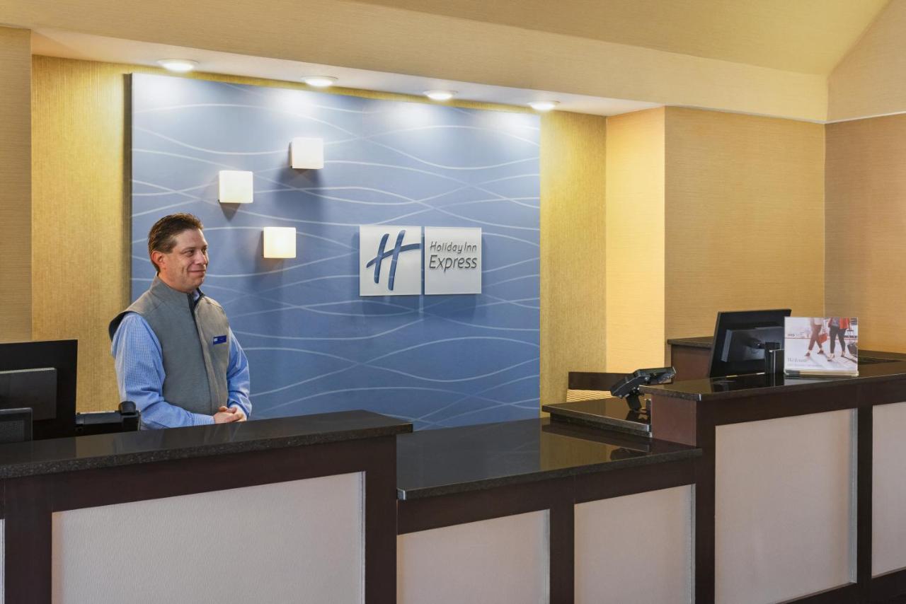 Holiday Inn Express Hotel & Suites Edmond By Ihg Ngoại thất bức ảnh