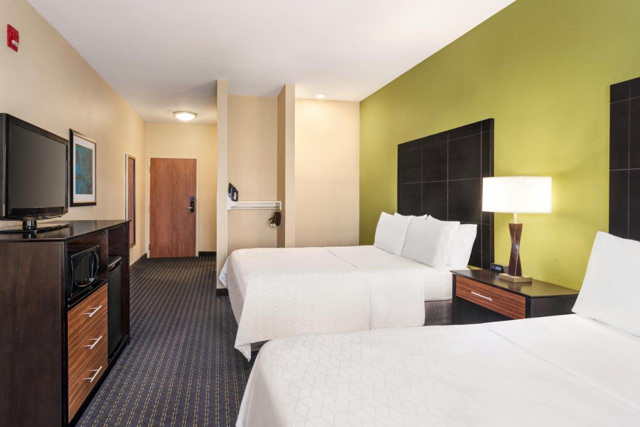 Holiday Inn Express Hotel & Suites Edmond By Ihg Ngoại thất bức ảnh