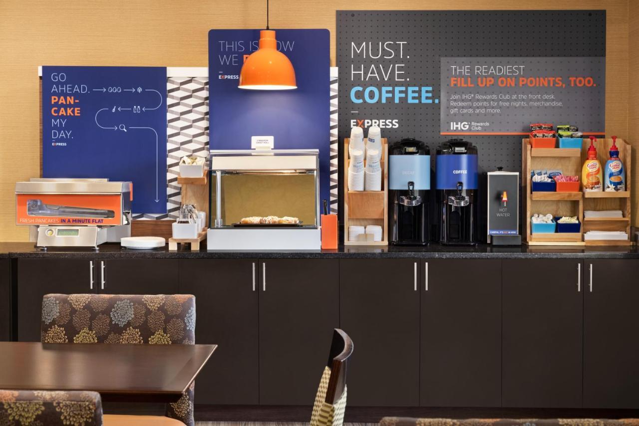 Holiday Inn Express Hotel & Suites Edmond By Ihg Ngoại thất bức ảnh