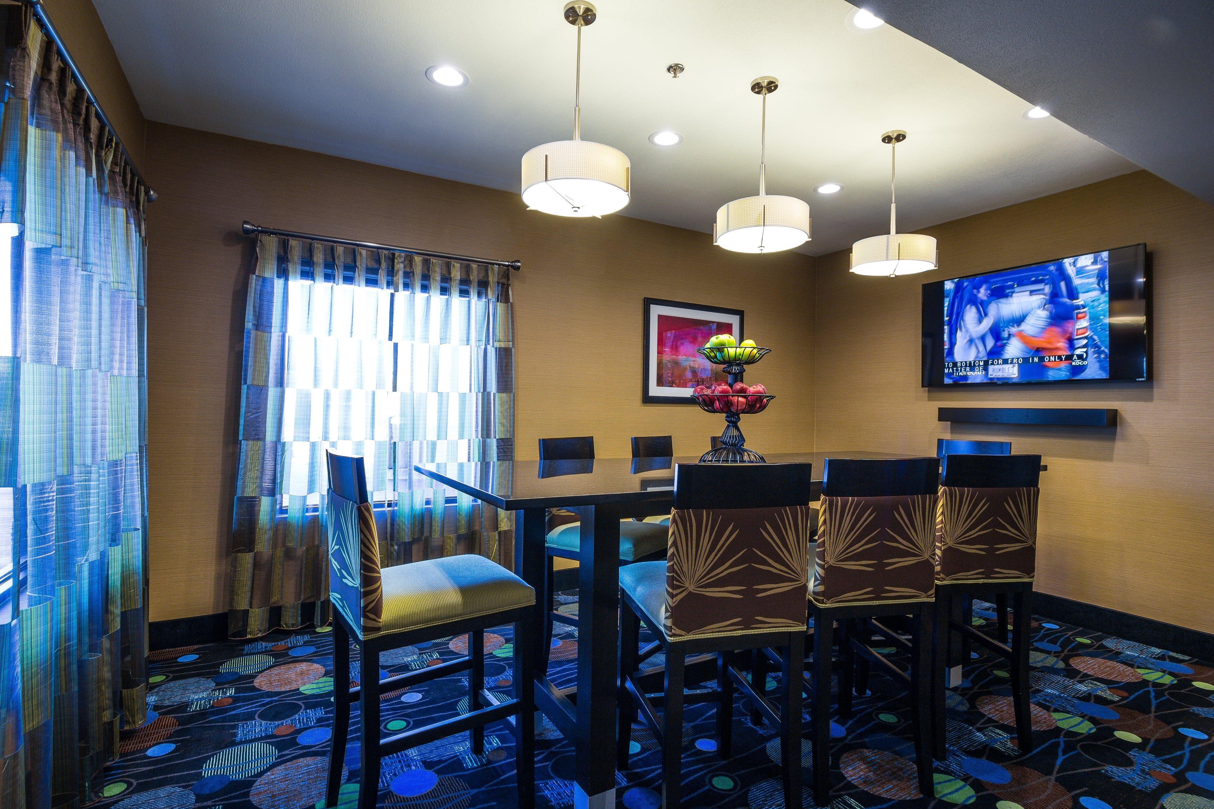 Holiday Inn Express Hotel & Suites Edmond By Ihg Ngoại thất bức ảnh