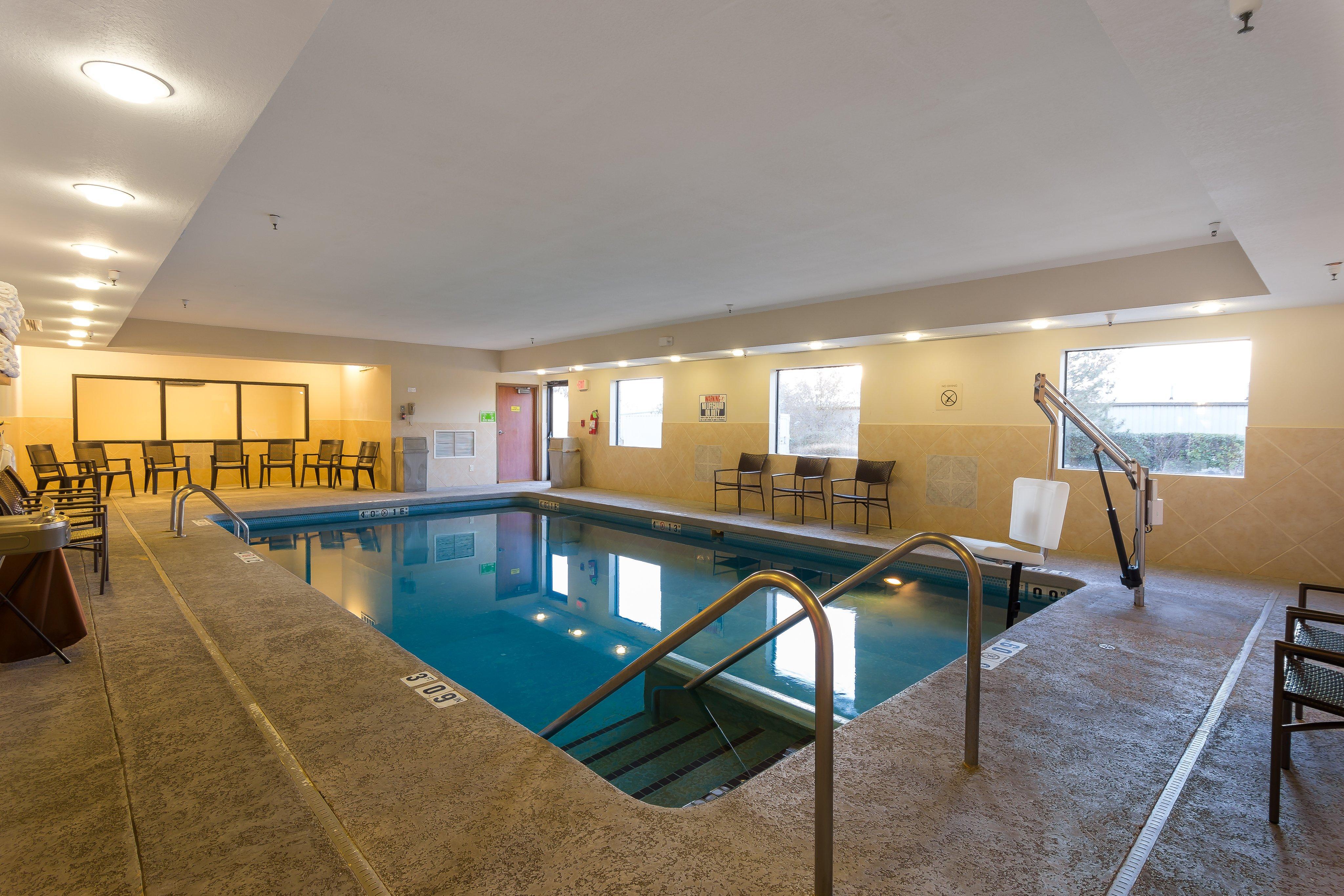 Holiday Inn Express Hotel & Suites Edmond By Ihg Ngoại thất bức ảnh